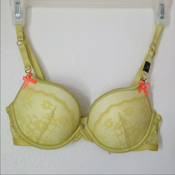 ✨ very sexy padded demi bra victoria secret lime✨ - Picture 2 of 7